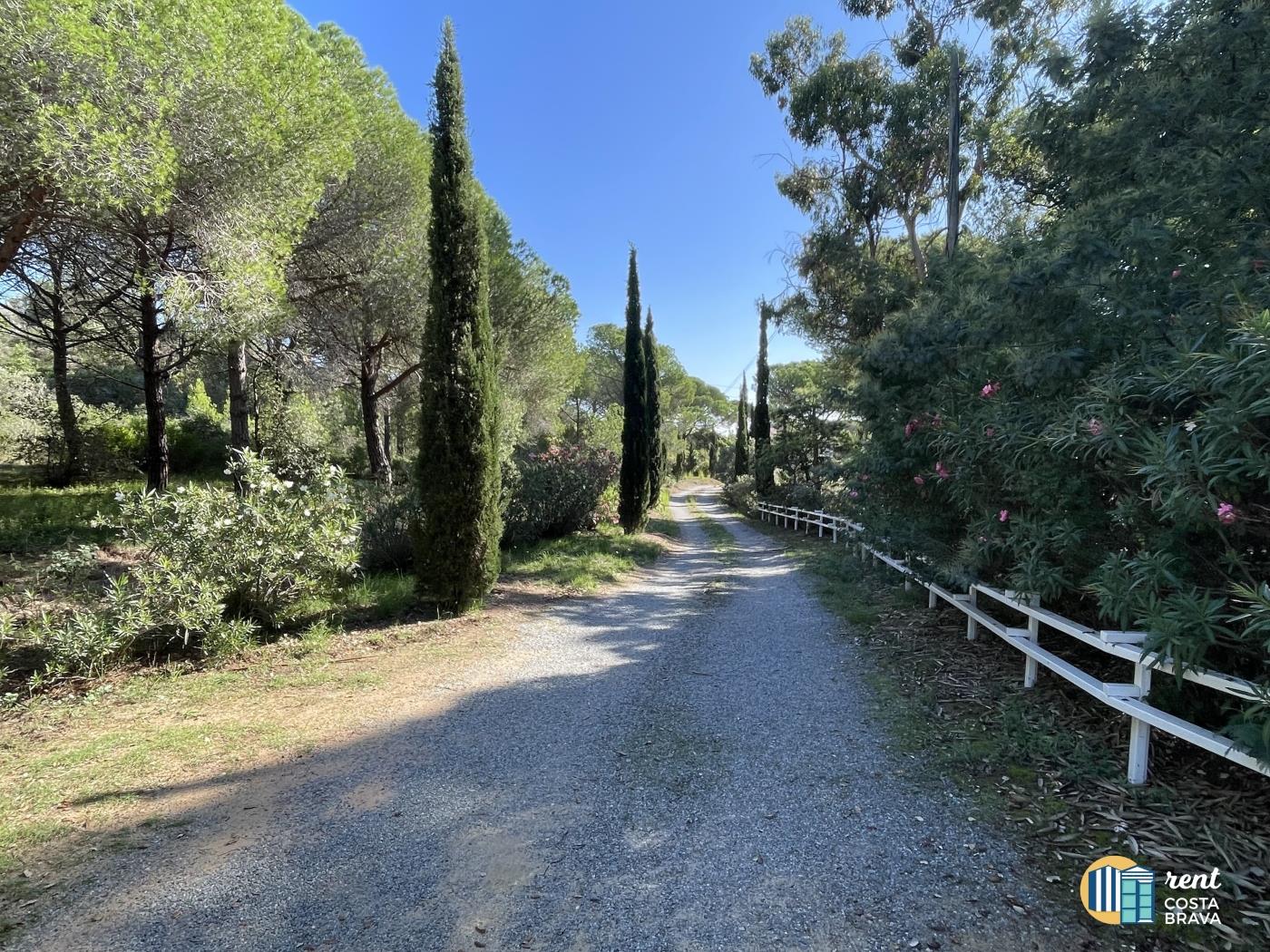 Casa Vista Mar at Platja d'Aro with an amazing garden and sea views in Platja d'Aro