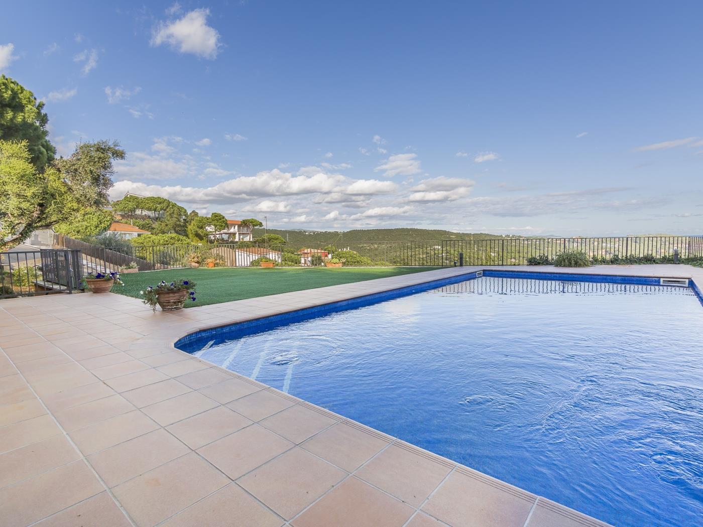 Villa Inge amb piscina i vistes al mar a Platja d'Aro