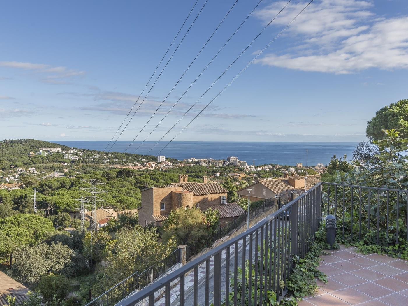 Villa Inge amb piscina i vistes al mar a Platja d'Aro