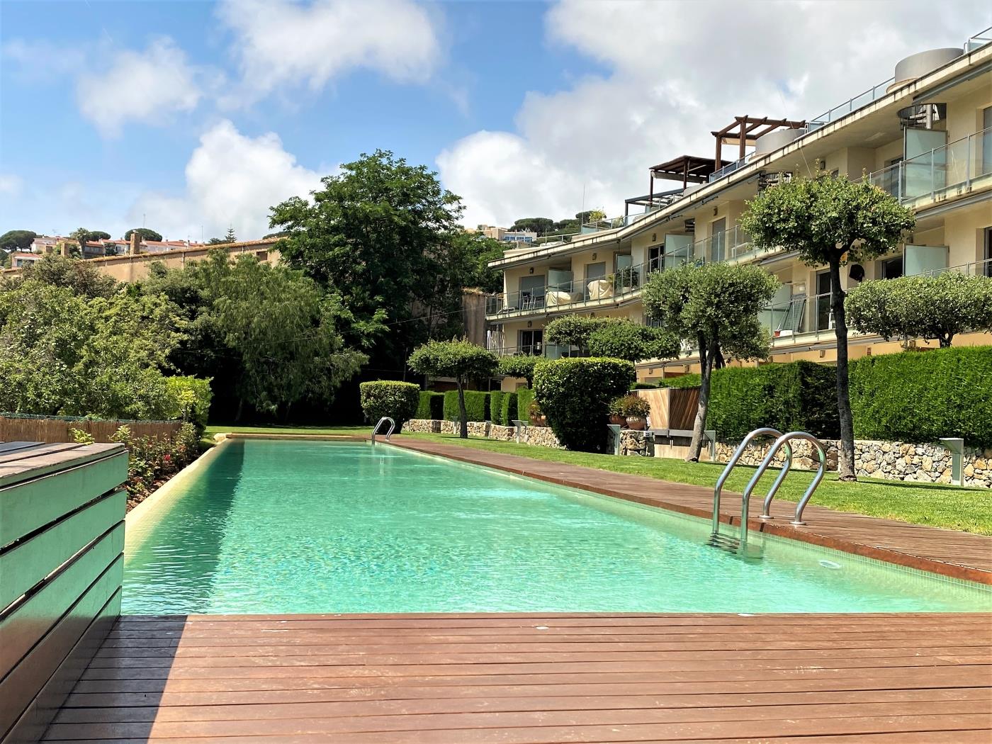 Nautilus appartement met gemeenschappelijk zwembad, wifi, airconditioning. .en Sant Feliu de Guíxols