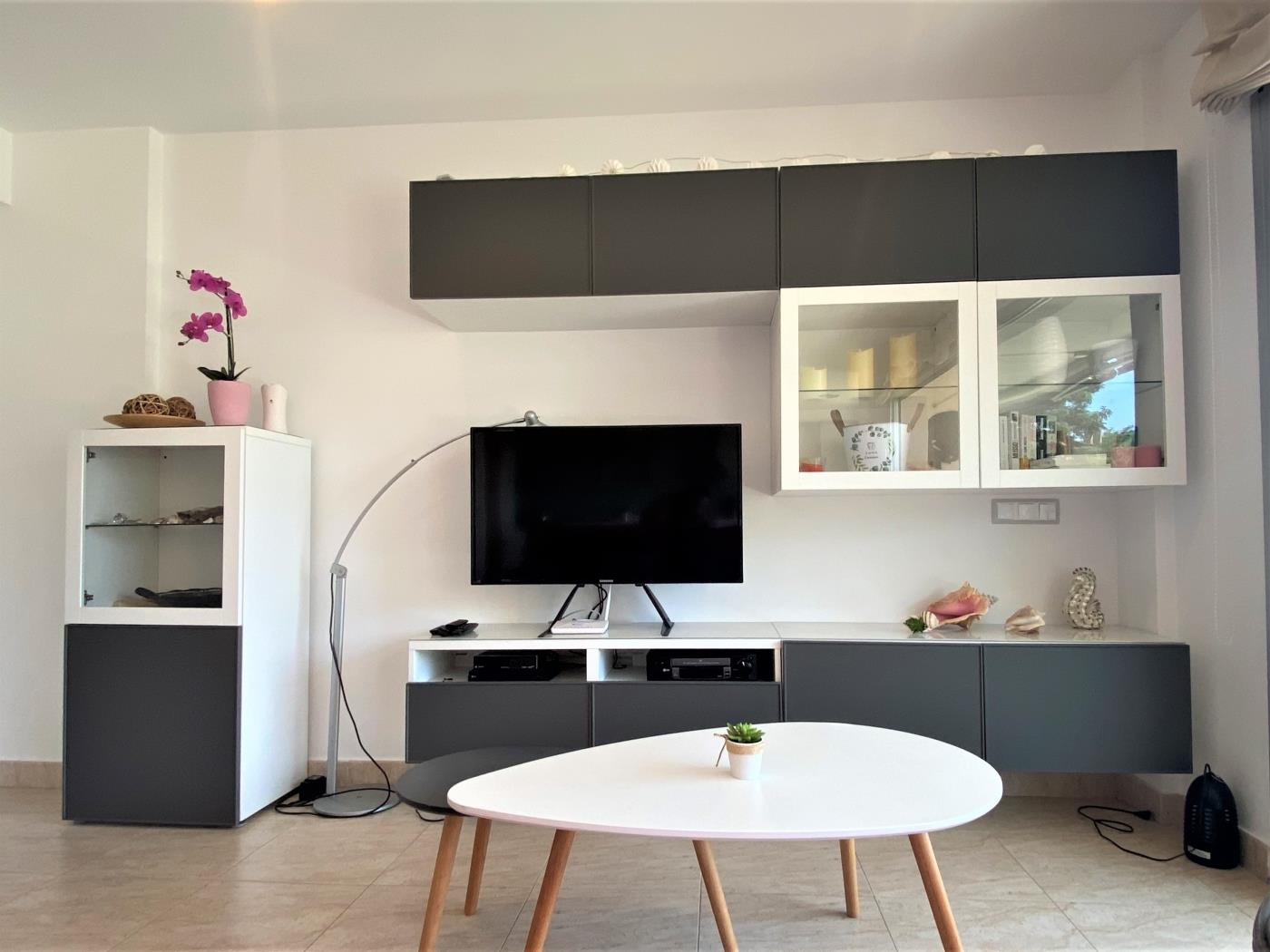 Nautilus-Wohnung mit Gemeinschaftspool, WLAN, Klimaanlage. in Sant Feliu de Guíxols