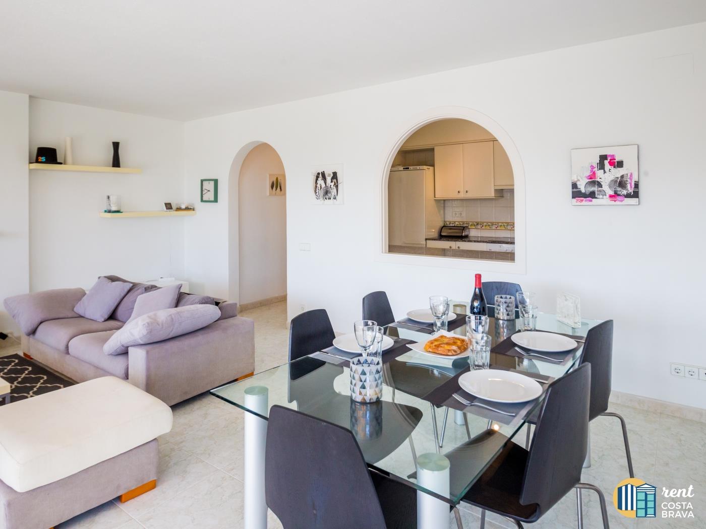 Sant Pol Wohnung befindet sich in S'agaró, 5 Minuten vom Strand entfernt mit Par in S'Agaró