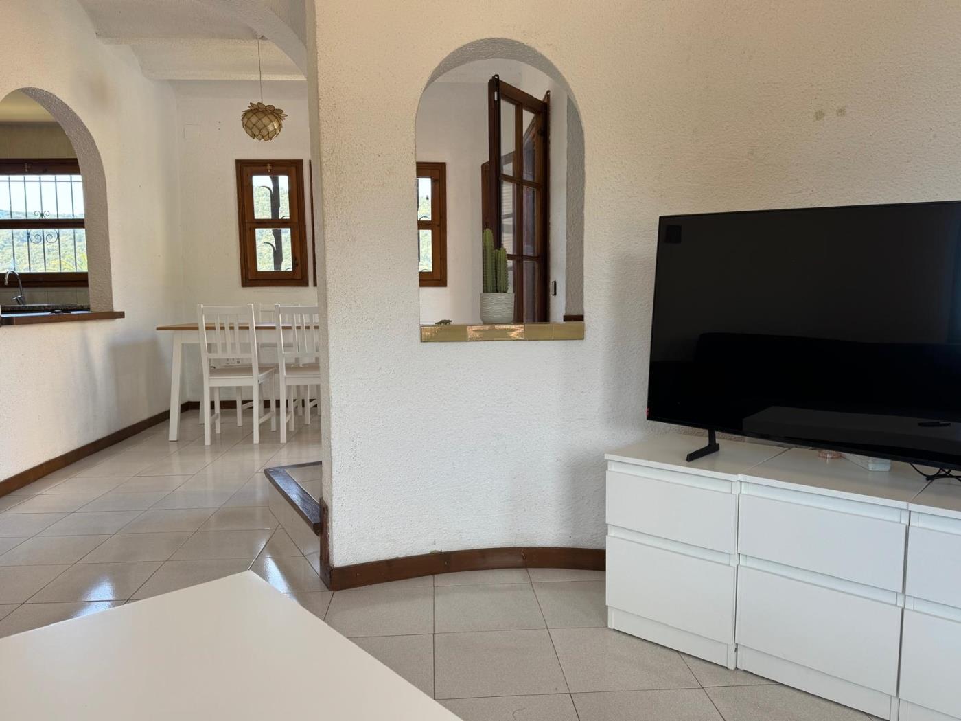 Villa Issop: Elegància i Tranquil·litat a Cabanyes, Calonge a Calonge